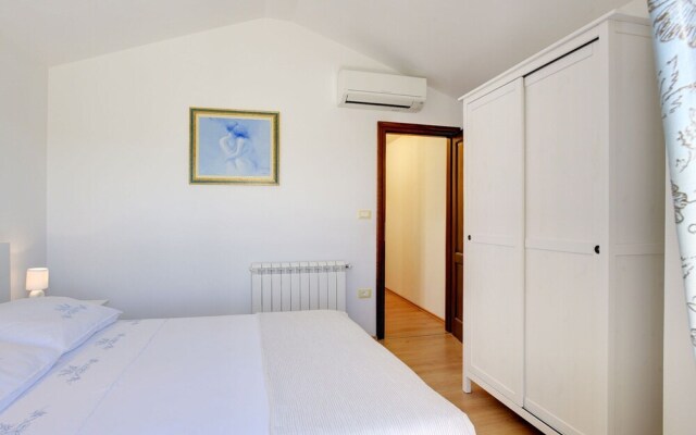 Holiday Home in Pazin With Private Pool