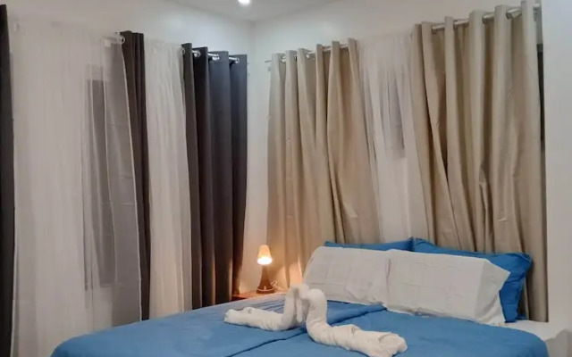 Oia Suites