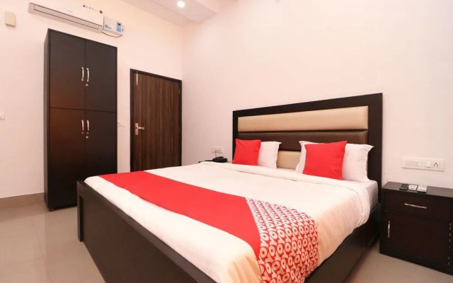 Hotel Roopmahal & Restaurant by OYO Rooms