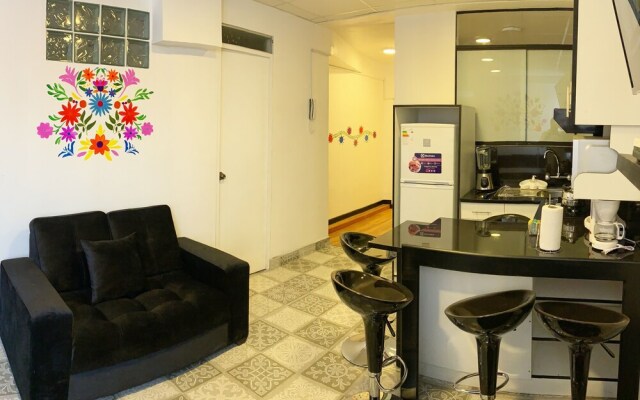 Del Niño Apartments