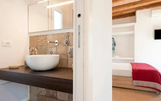 Historic Holiday Home in Favignana With Garden