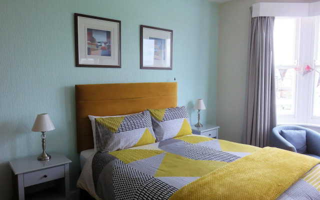 Ainsley Court Guest House
