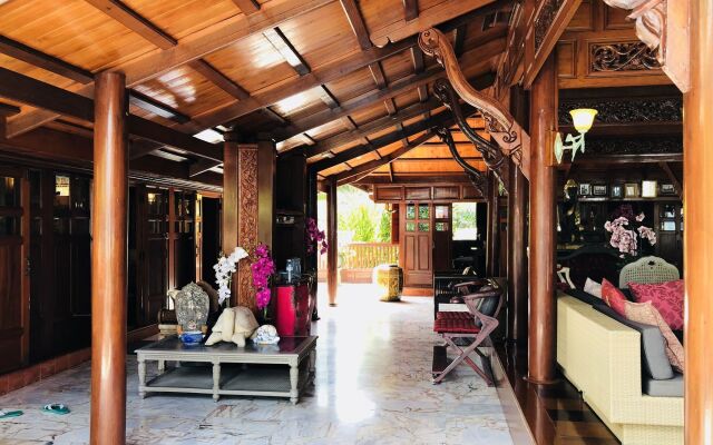 Royal Thai Villas