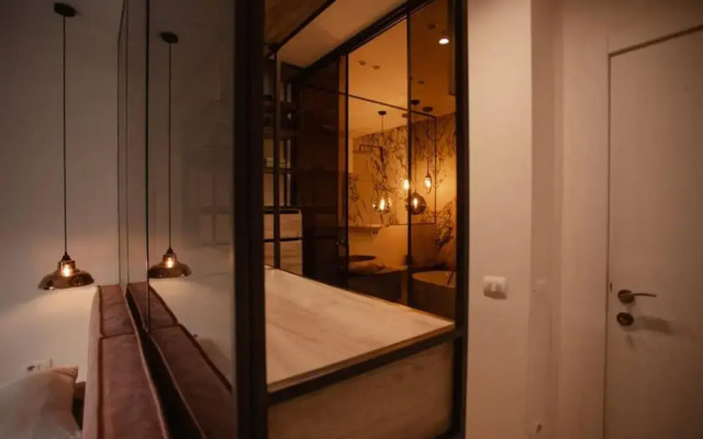The Luxury Garden Apartment