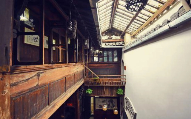 Jingguan Chinese Inn (Huizhou Ancient City)