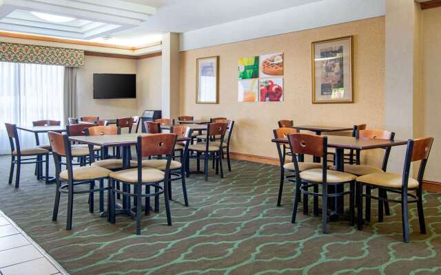 Quality Inn & Suites Decatur - Atlanta East