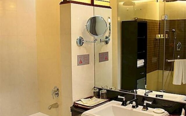 Jinan Shungeng Hillview Hotel