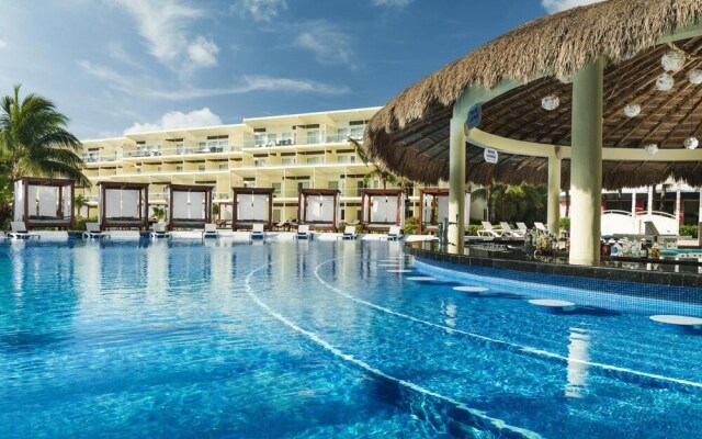 Azul Resort BY Karisma