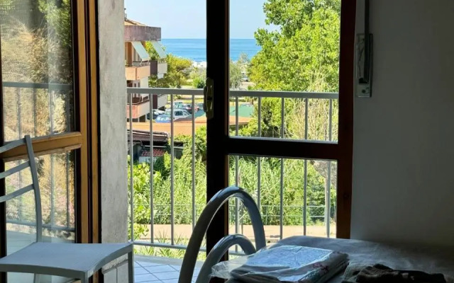 Mare Apartment 4