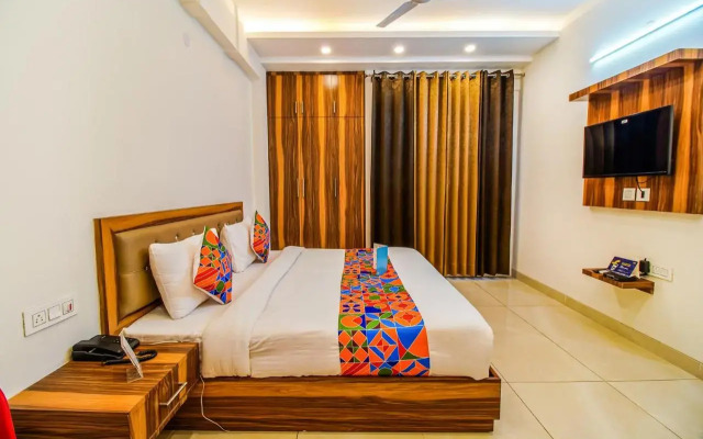 FabHotel Kiara