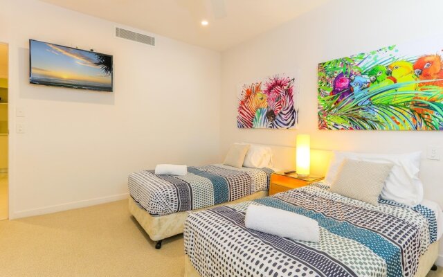 Azura Ocean View Holiday Apartment
