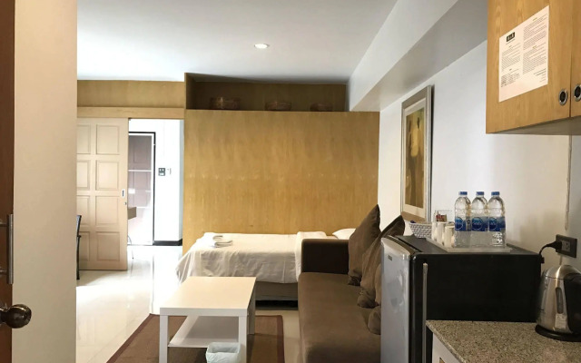 Ratchadamnoen Residence