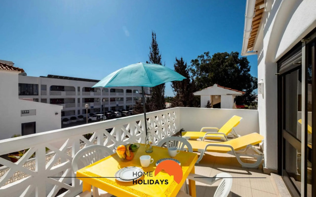 #029 Flat Sea View Pool Beach New Town