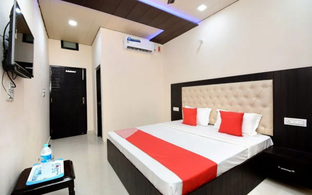 Aashiaana Guest House by OYO Rooms
