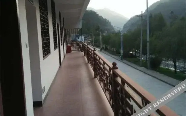 Taohuayuan Hotel Nanjiang