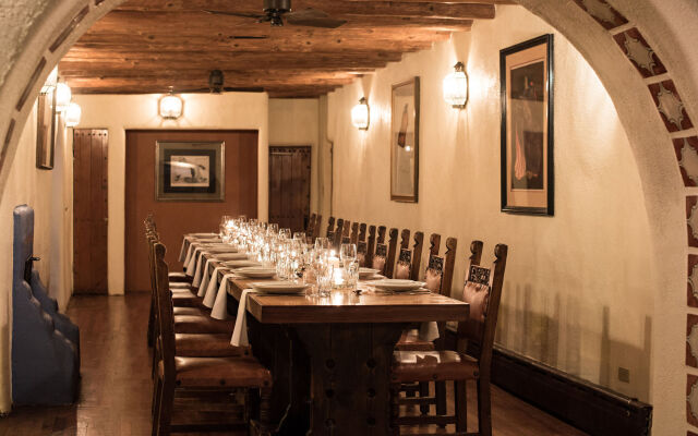 Sagebrush Inn & Suites