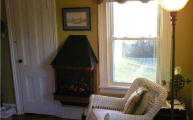 Stirling House Bed & Breakfast