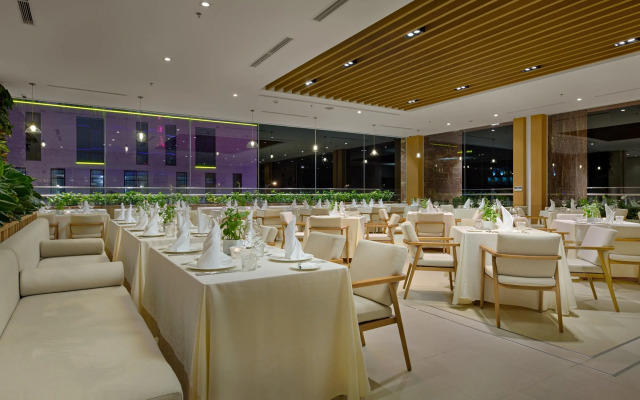 TMS Hotel Da Nang Beach