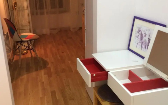 VERY CLOSE Studio Apartment