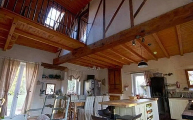 Le Clau Des Cerisiers