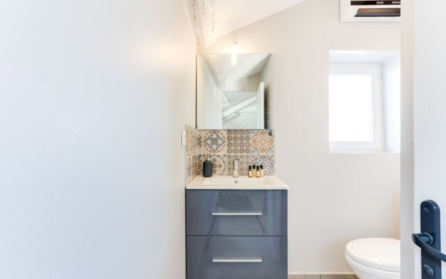 Wonderful 2 Bedrooms, Place de la Comédie