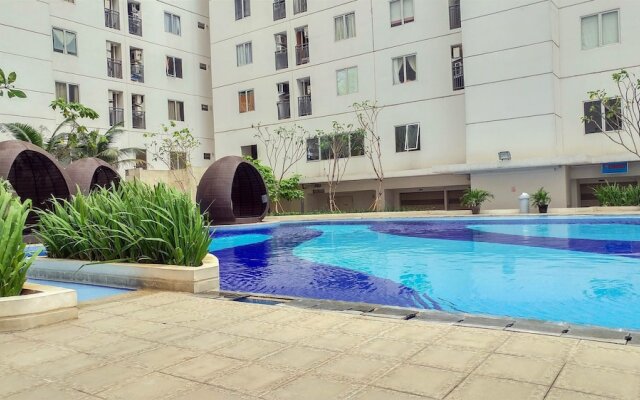 Comfy 2BR Bassura City Apartment Near Bassura Mall