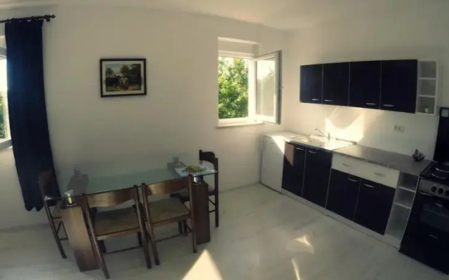 Apartment Nina