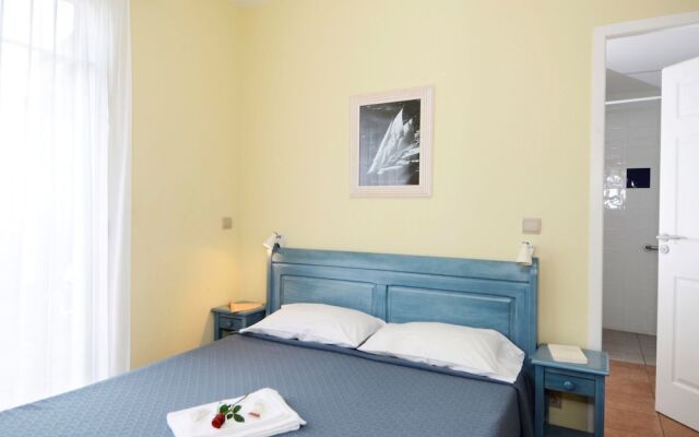 Semi-Detached Holiday Home in Green Surroundings