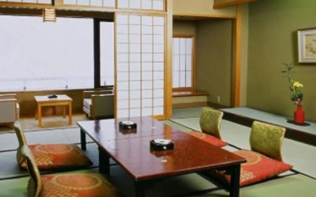 Yamashiro Onsen Yoshidaya Sannokaku – Guest Rooms – Kaga