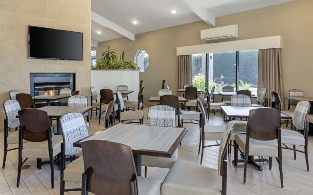 Best Western Plus Executive Inn