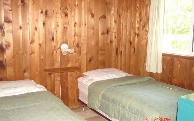 Sunnylea Resort & Cottages