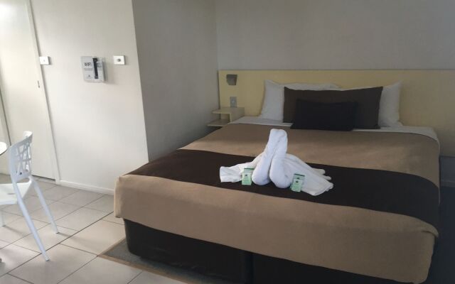 Surf Beach Motel Coffs