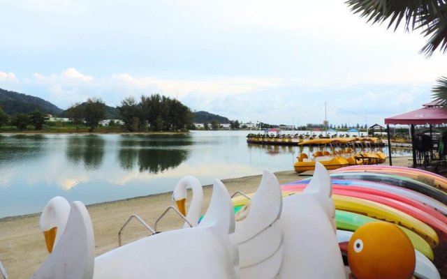 AnyLodge Waterfront Marina Island Pangkor