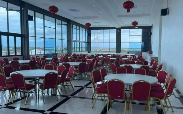 Wing Tat Grand Hotel