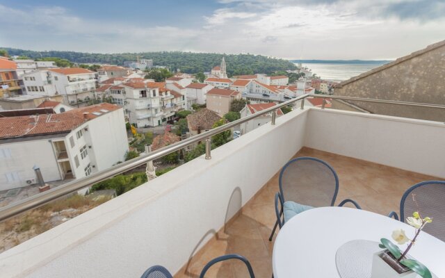 Apartments Makarska