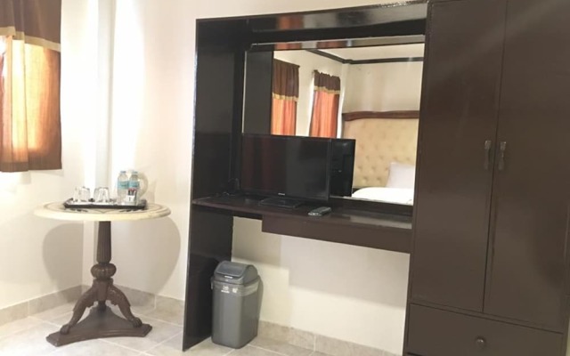 AV Seven Resort