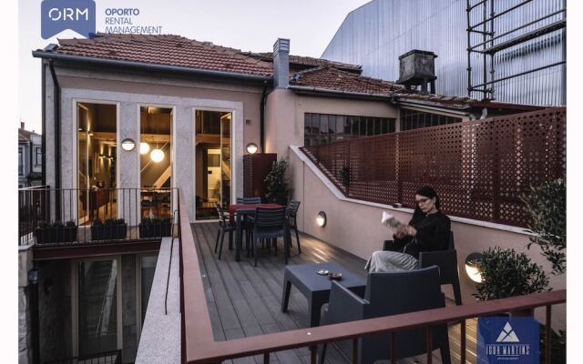 ORM - Almada Terrace Apartment