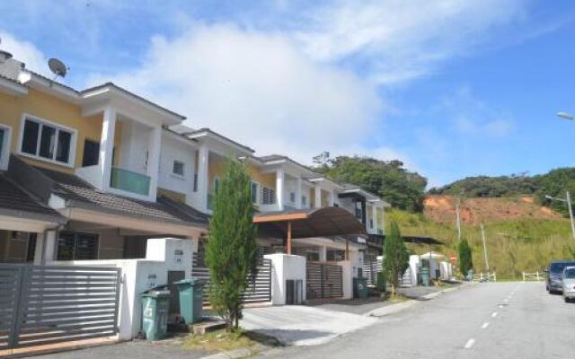 My Home N12 @ Golden Hills Night Market