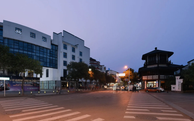 The Hotel V Confucius Temple