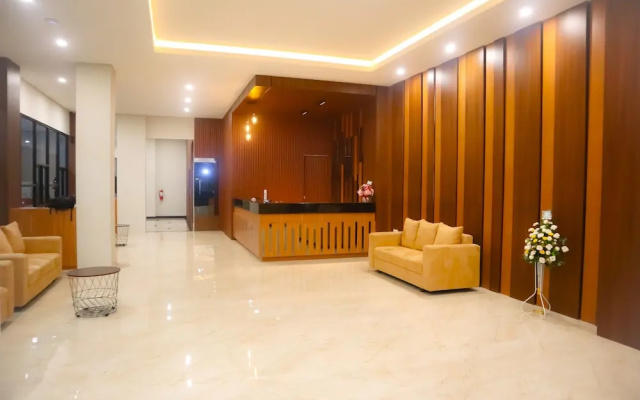 Front One Hotel Gombong