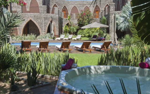 Le Mirage Resort and Spa