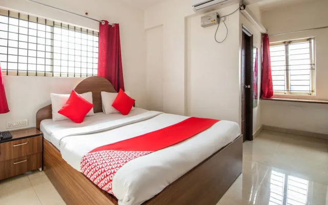 OYO 68189 Durga Deluxe