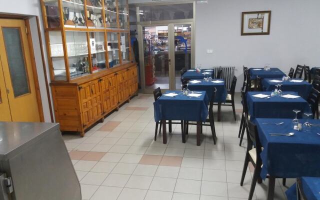 Hostal Restaurante Delfin