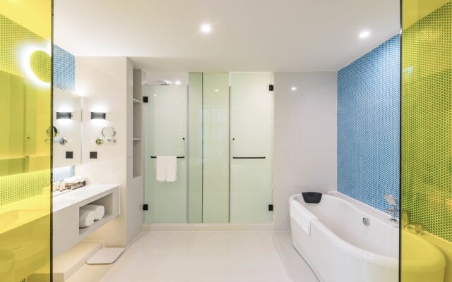 Rezen Sunbow Hotel