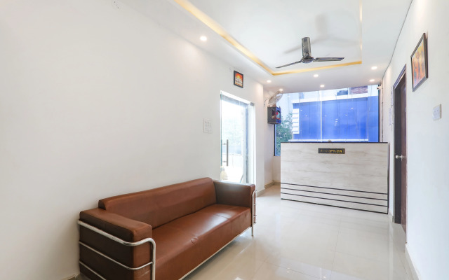 Fabexpress Elite Inn