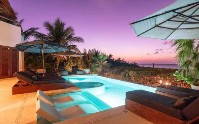 Casa Punta Coco & Beach Club