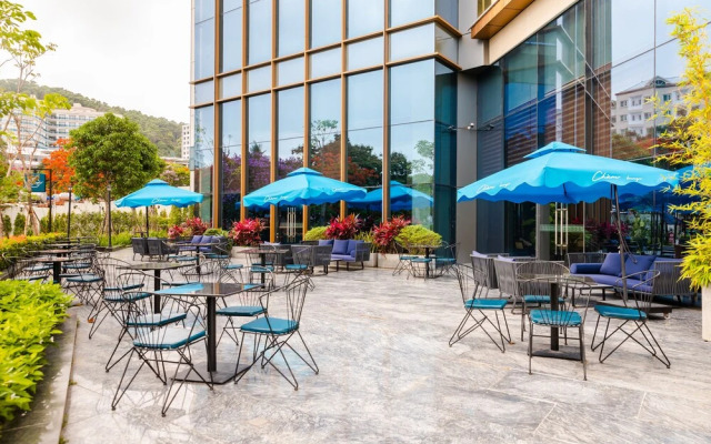 Muong Thanh Luxury Ha Long Centre Hotel