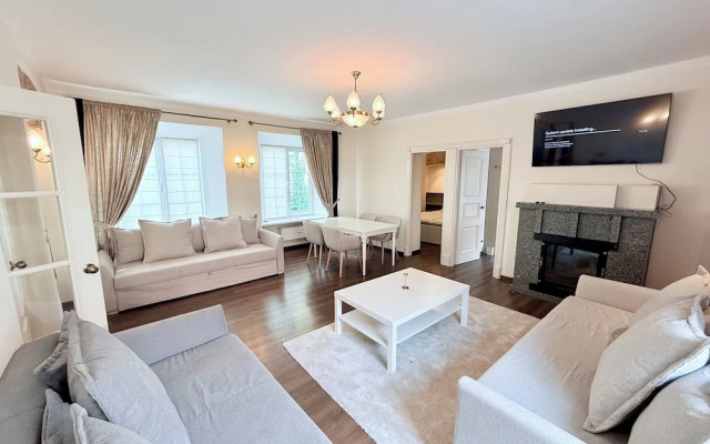 Pilies8 Luxury Vilnius Apartment