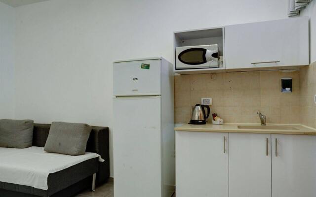 Shore Suites