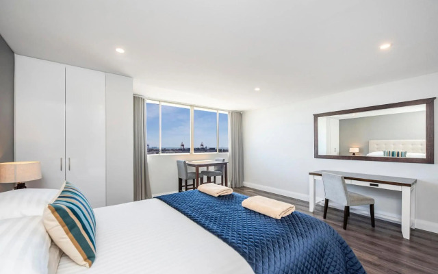 The Leonardo has 180 degree ocean views